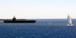 Voilier et porte avions.