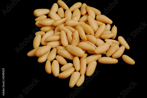 pinoli