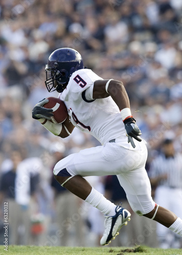 Photo: American Football Player American Football Player