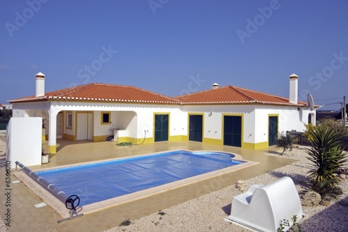 Beautiful portuguese villa with swimmingpool in Portugal Beautiful portuguese villa with swimmingpool in Portugal
