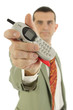 Homme donne son téléphone