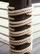 cordage autour d'un poteau