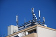 Richtfunk-und Handymast auf Wohnhaus in Fürth Richtfunk-und Handymast auf Wohnhaus in Fürth