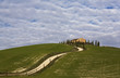 Cascinale in campagna