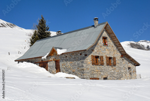 Photo: maison montagne neige chalet paysage maison montagne neige chalet paysage