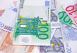 Bancnotelor euro pe masă