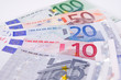 Bancnotelor euro pe masă