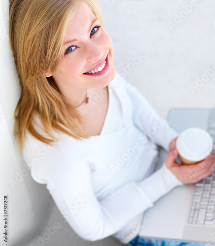 Foto: Smiling young lady Smiling young lady