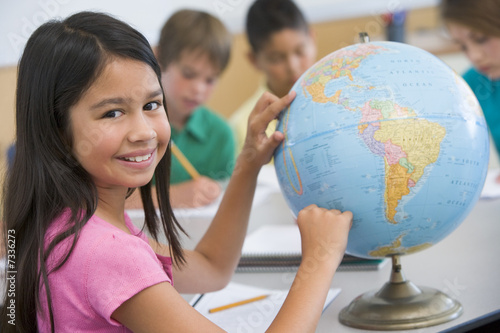 Photo: Elementary school geography class Elementary school geography class