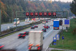 Verkehr Autobahn Dämmerung