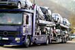 Foto: LKW beladen mit PKWs 4 LKW beladen mit PKWs 4