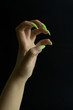 Manicure.