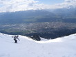 Foto: schifahrer mit panorama ansicht von innsbruck vom hafelekar schifahrer mit panorama ansicht von innsbruck vom hafelekar
