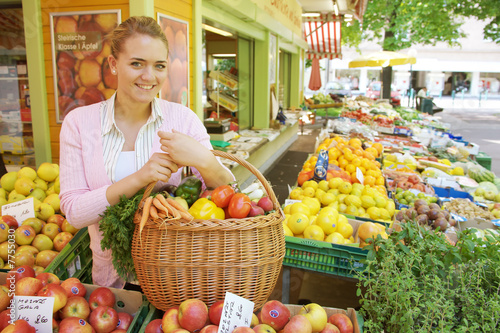 Photo: Woman on the fruit market Woman on the fruit market