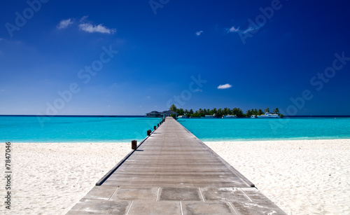 Brücke am Strand