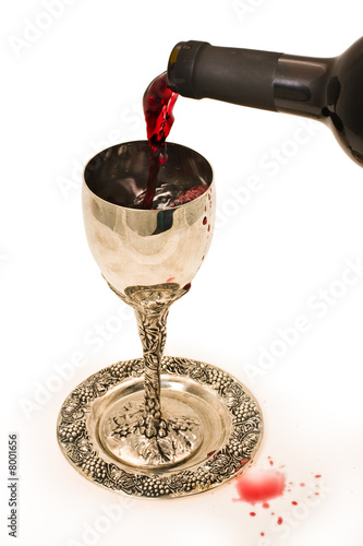 Foto: Shabbats wine in the cup Shabbats wine in the cup