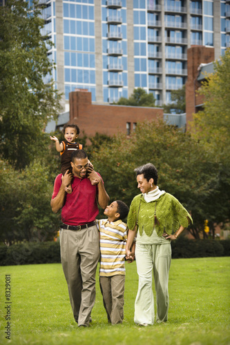 Photo: Family in park Family in park