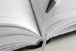 Kalender mit Stift