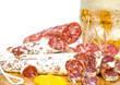 Foto: Beer and meat snack close up Beer and meat snack close up