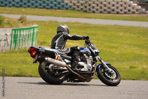 XJR sur circuit XJR sur circuit