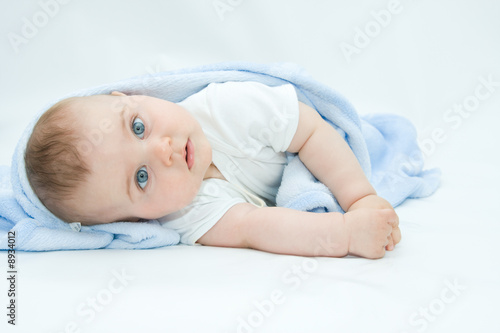 Small Cute Babies Images on Little  Cute Baby Boy Lying On White Background    Renata Osinska