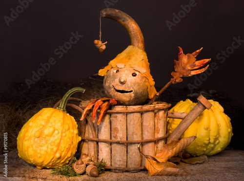 Photo: Autumn figurine with pepper hands and gourd face Autumn figurine with pepper hands and gourd face