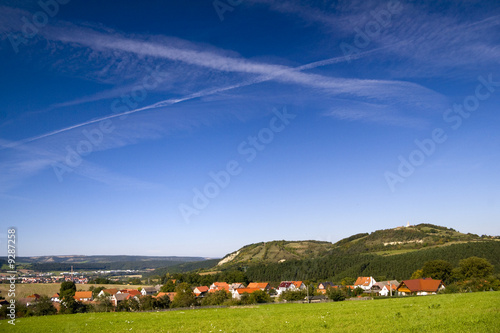 Foto: Kahla mit Dohlenstein, Pfaffenberg und Leuchtenburg Kahla mit Dohlenstein, Pfaffenberg und Leuchtenburg
