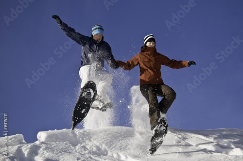 Spass im Schnee mit Schneeschuhen