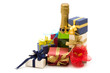 Foto: fancy gift boxes and champagne on white background fancy gift boxes and champagne on white background