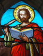 vitrail d'eglise representant saint luc