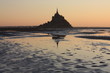coucher du soleil dans la baie du mont saint michel coucher du soleil dans la baie du mont saint michel