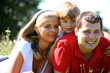 Junge Familie mit einem Kind