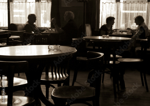 Im Cafehaus Im Cafehaus