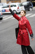 Foto: Catching a taxi Catching a taxi