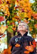kind im herbst