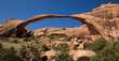 Der Landscape Arch im Arches National Park in Utah Der Landscape Arch im Arches National Park in Utah