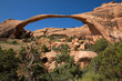 Der Landscape Arch im Arches National Park in Utah Der Landscape Arch im Arches National Park in Utah
