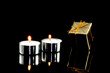 Kerzen mit Geschenk