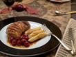 Ente mit Kirschen und Schupfnudeln Ente mit Kirschen und Schupfnudeln
