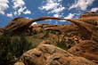 Der Landscape Arch im Arches National Park in Utah Der Landscape Arch im Arches National Park in Utah