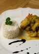 gastronomie série - curry de porc et son riz sur assiette