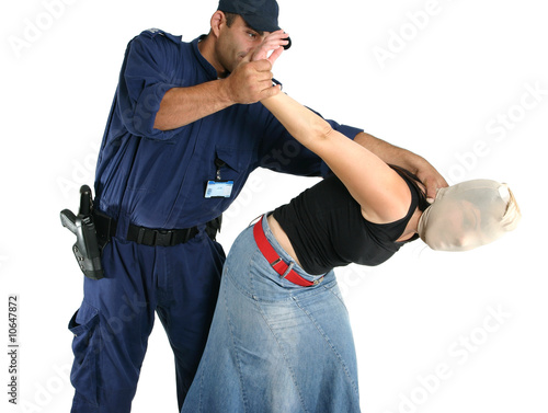 Photo: Apprehending a thief Apprehending a thief