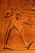 hieroglyphes de nuit du temple de Luxor en Egypte hieroglyphes de nuit du temple de Luxor en Egypte