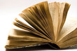 libro viejo abierto