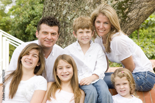 Photo: Portrait of family, mom and dad with their four children Portrait of family, mom and dad with their four children