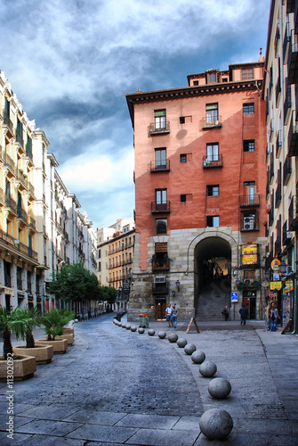 Madrid. Cava de San Miguel y Arco de Cuchilleros. Madrid. Cava de San Miguel y Arco de Cuchilleros.
