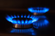 Erdgas Flammen mit Spiegelung