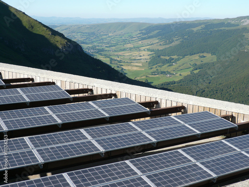 Photo: Panneaux solaires sur le Cantal Panneaux solaires sur le Cantal