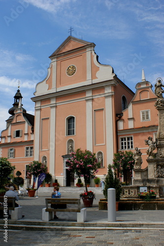 Foto: Pfarrkirche/Servitenkloster Frohnleiten bei Graz / Steiermark Pfarrkirche/Servitenkloster Frohnleiten bei Graz / Steiermark