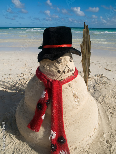 Photo: BEACH SNOWMAN BEACH SNOWMAN